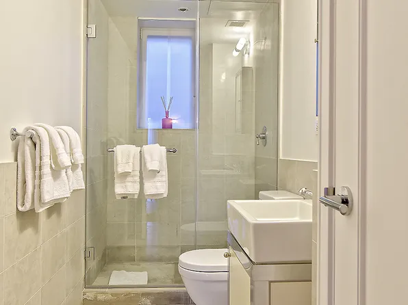 160 Central Park South image 13 of 14