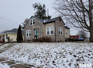 1823 W High St, Davenport, IA 52804