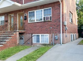 18212 146th Rd, Springfield Gardens, NY 11413