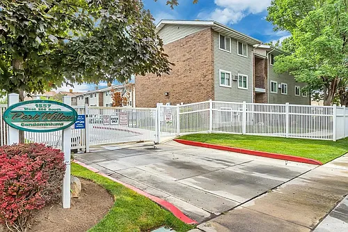 1557 W 200 S Photo 1 1557 W 200 S Photo 1