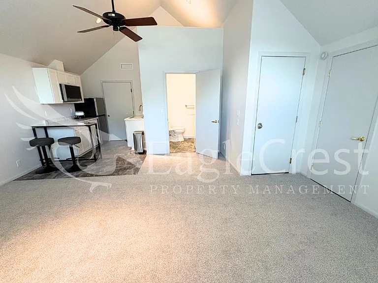 1211 Yellowhawk Way #B — Photo 20