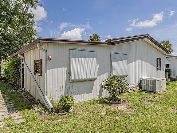 4th image of 20451 Powell Rd #117