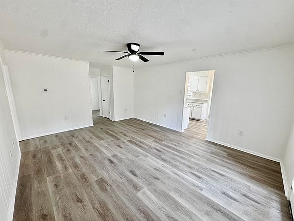 5th image of 4057 Timberwood Dr