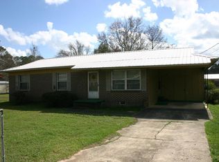 1239 Grace Ave, Chipley, FL 32428
