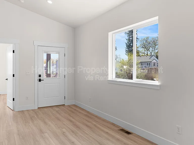 222 N Sargent Rd — Photo 10