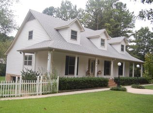 354 Riverview Dr, Decatur, AL 35603