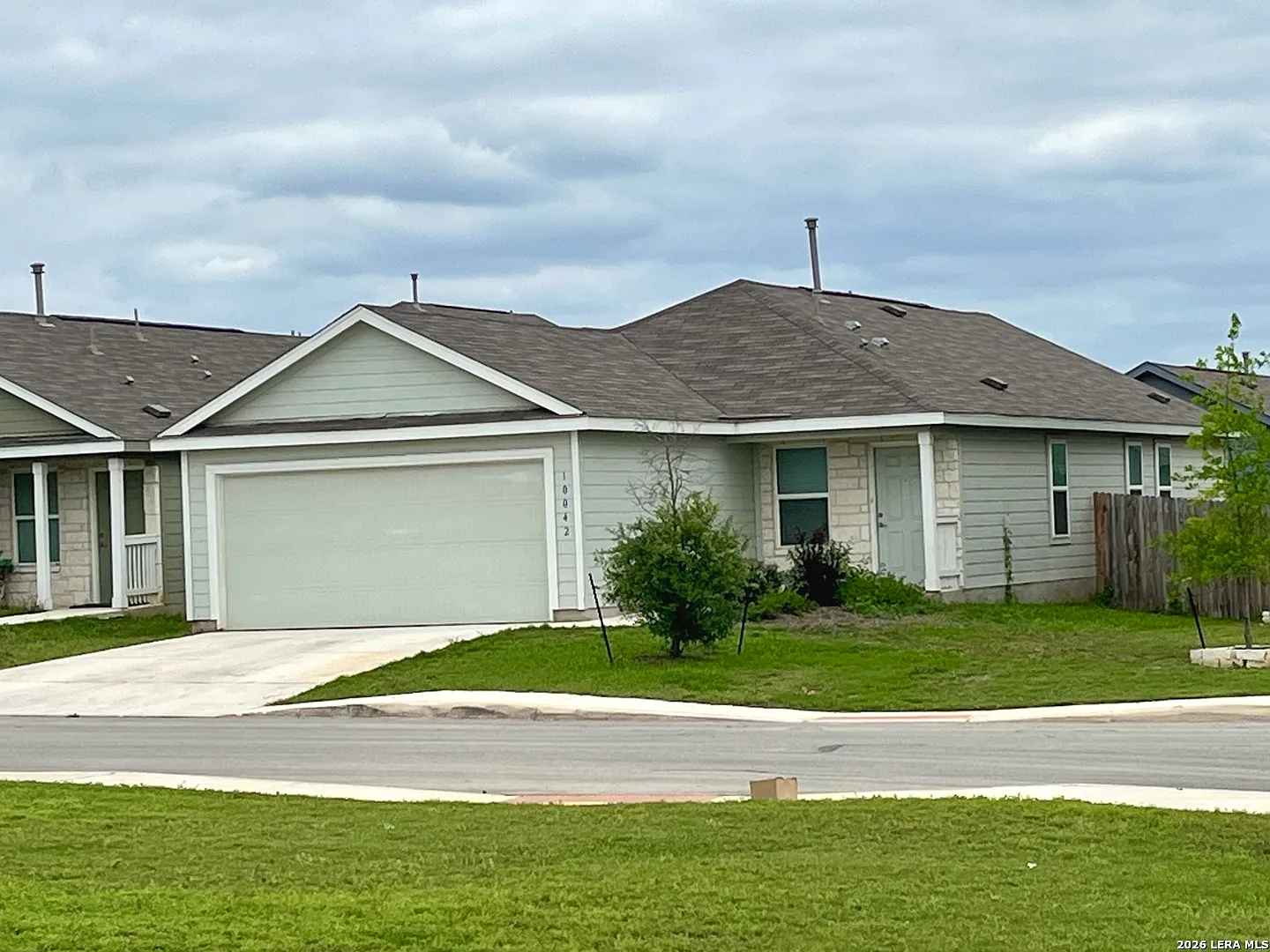 3 bed, 1440 sqft, $1,550 — Photo 1