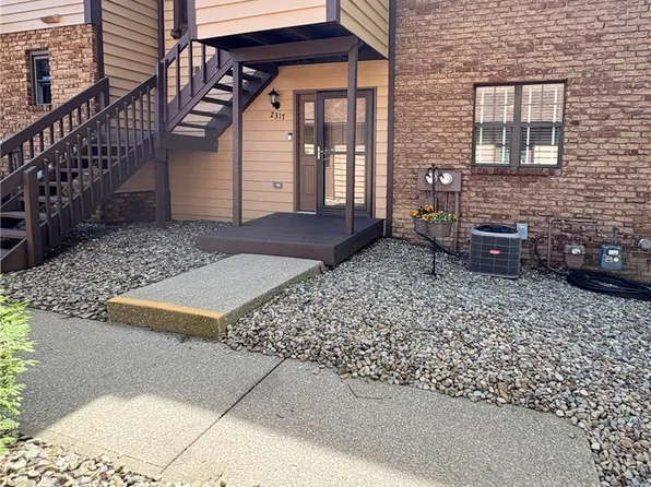 2317 Riverfront Pkwy, Cuyahoga Falls, OH 44221