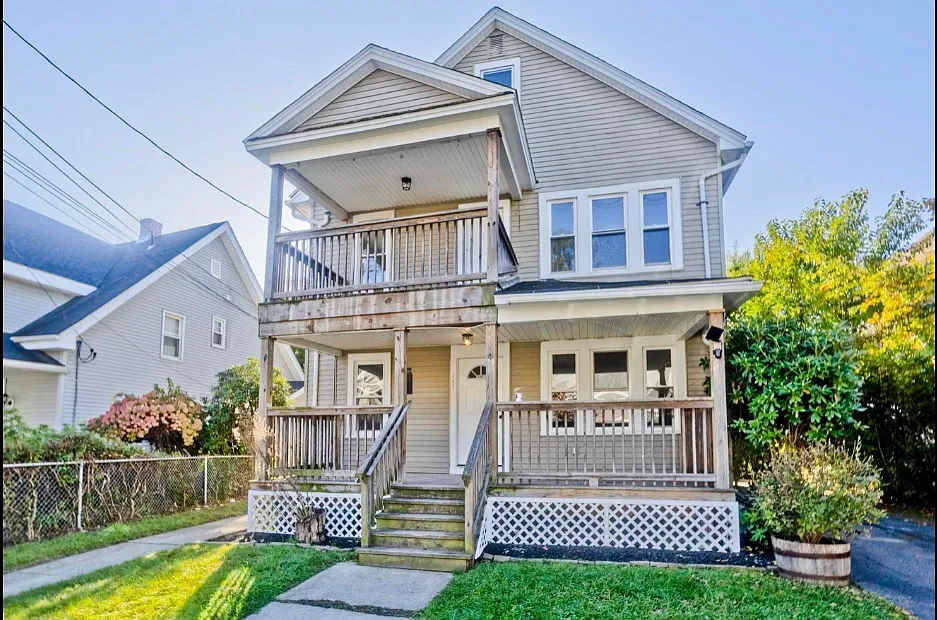 137-139 Fountain St #2