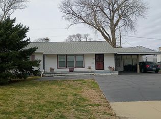 526 N 72nd St, Omaha, NE 68114