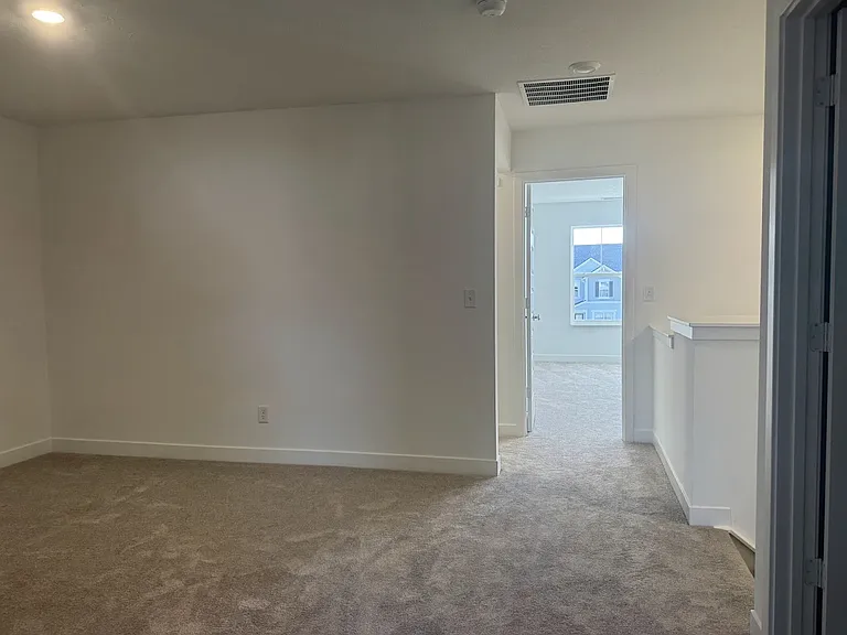 2147 Mildred Rd — Photo 38