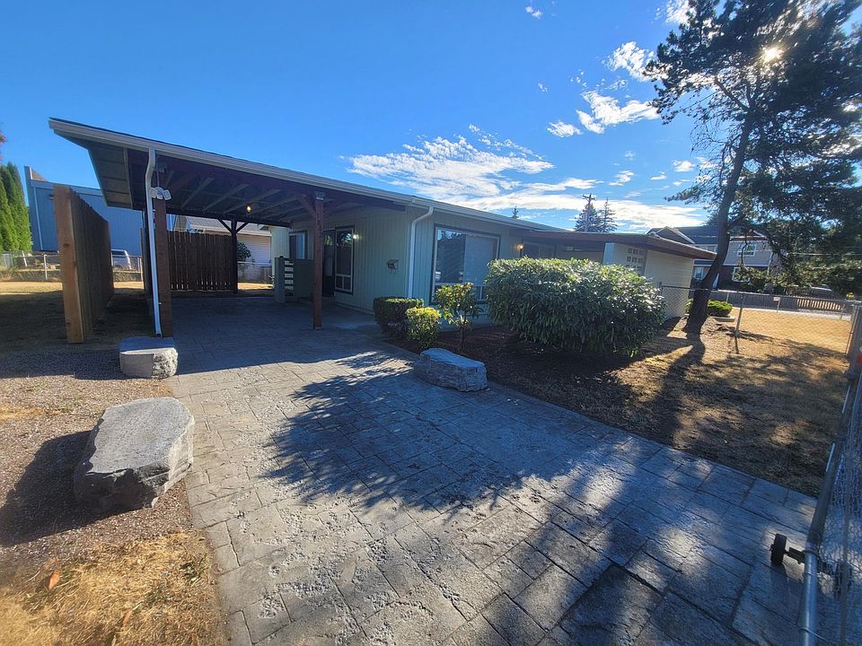 1st image of 3862 S 31st St
