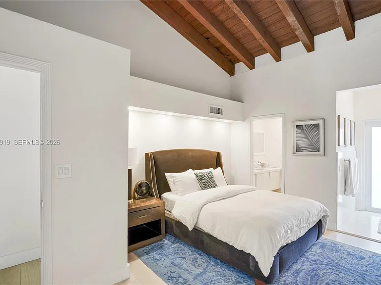 9280 Biscayne Blvd #E — Photo 16