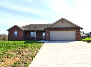 416 Pioneer Orchard Rd, Jackson, MO 63755