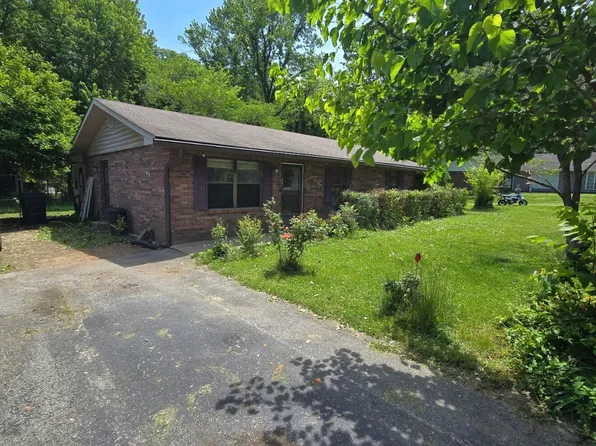 206 Lazy Ln, Pigeon Forge, TN 37863