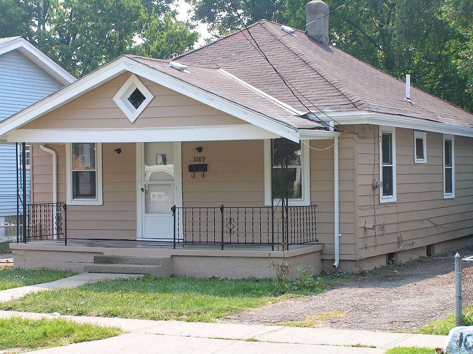 1st image of 1089 Simmons Ave