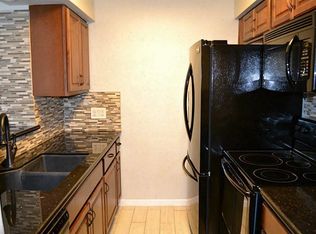 3025 Walnut Bend Ln APT 18, Houston, TX 77042