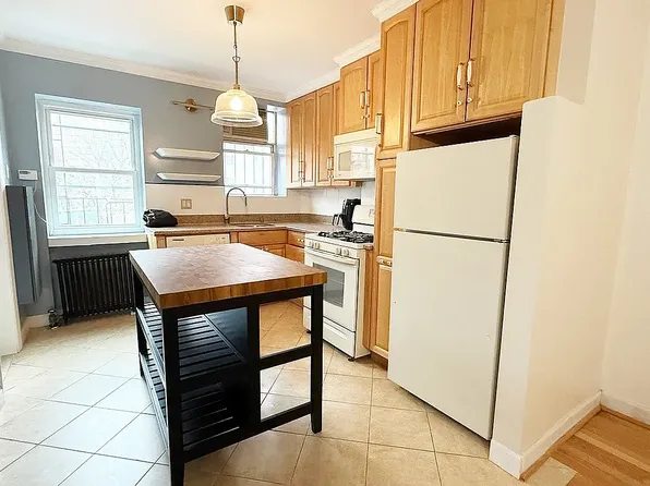 529 Second Avenue image 1 of 8