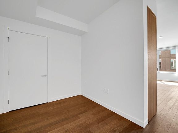 5th image of 1000 3rd St #608
