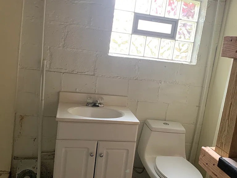 159 Erskine Ave — Photo 21