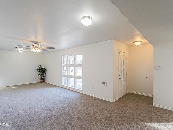 4th image of 840 W Wilson Ave