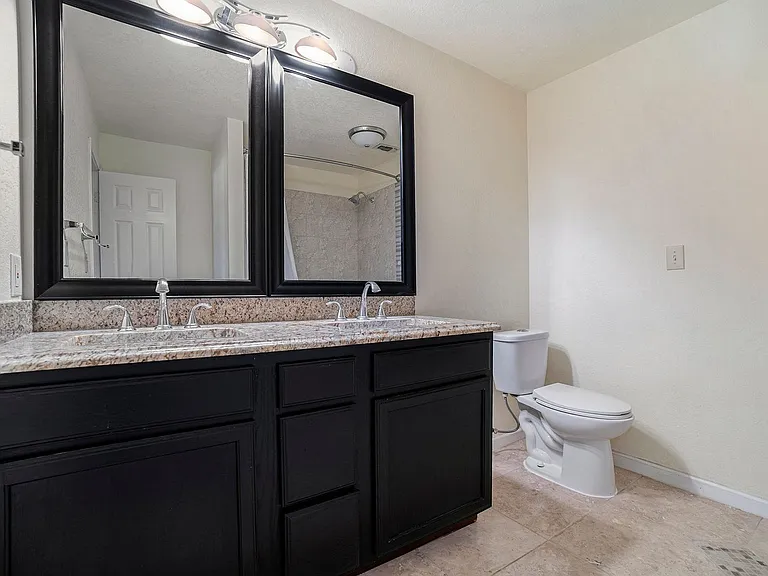 2940 Flamingo Cir — Photo 18