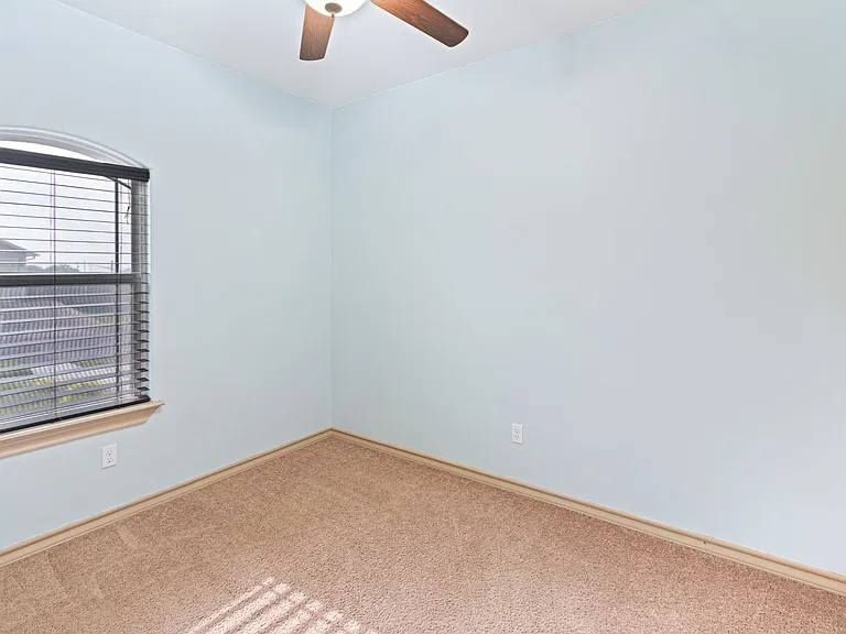 3910 Granite Peak Dr — Photo 12