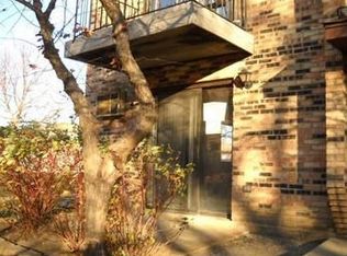 124 Klein Creek Ct APT 1A, Carol Stream, IL 60188