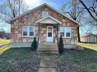 920 E North St, Eldon, MO 65026