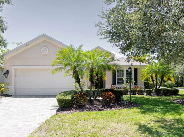 7435 Sea Island Ln, University Park, FL 34201