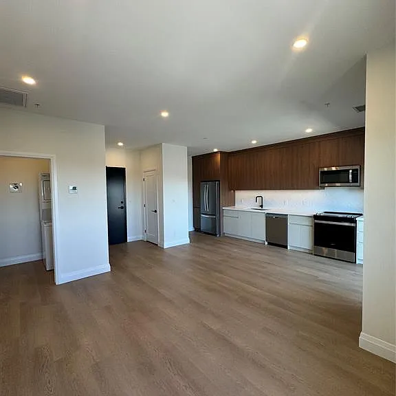 4400 Laurier Pkwy #470 — Photo 5