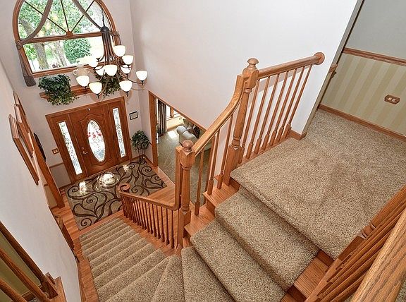 5th image of 15318 S Sharon Dr