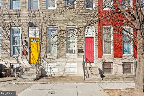 220 N Luzerne Ave Photo 1