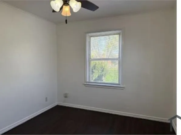 221 Valleyview Dr APT 3, Dayton, OH 45405