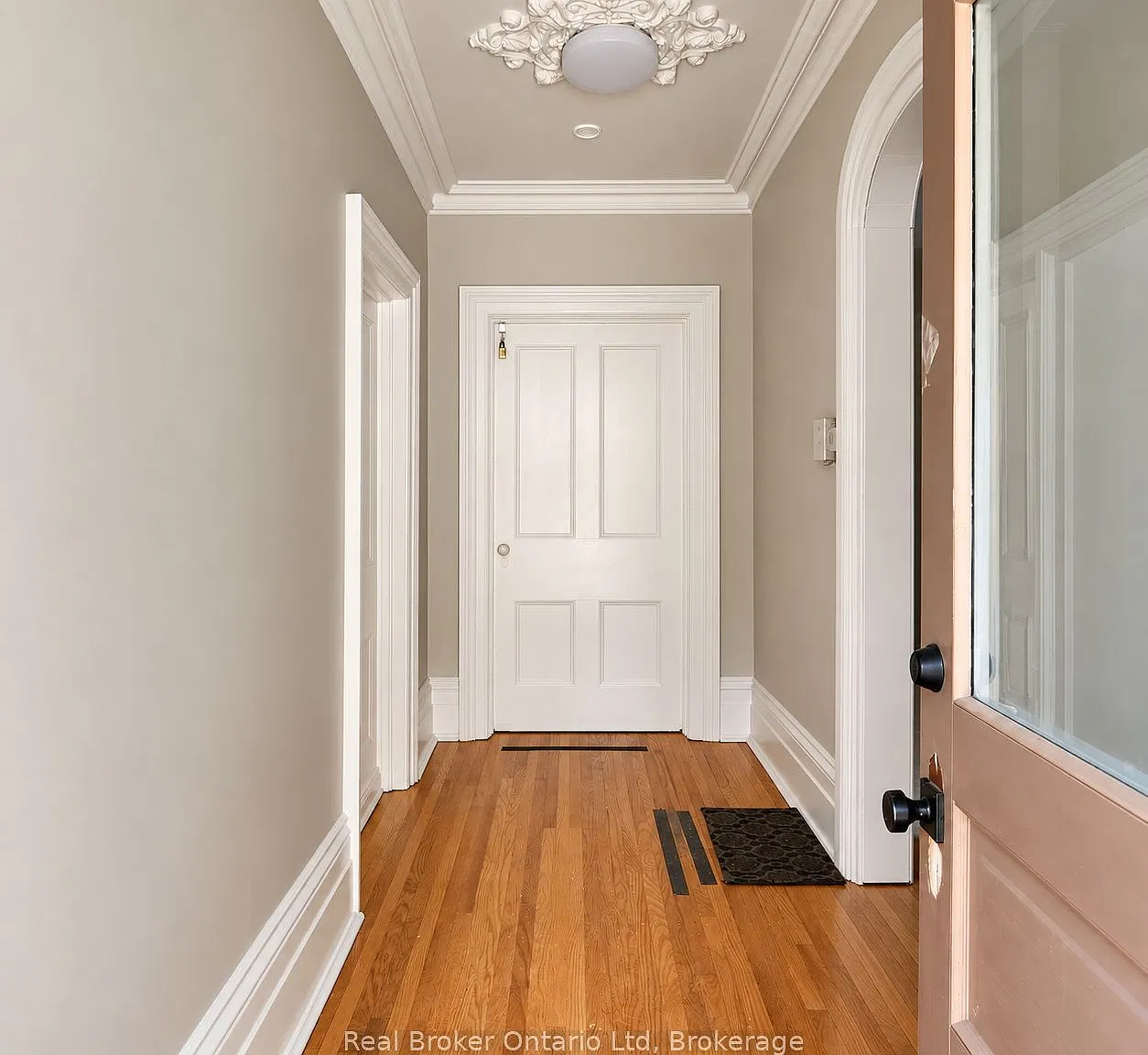 2 bed, $1,800 — Photo 2