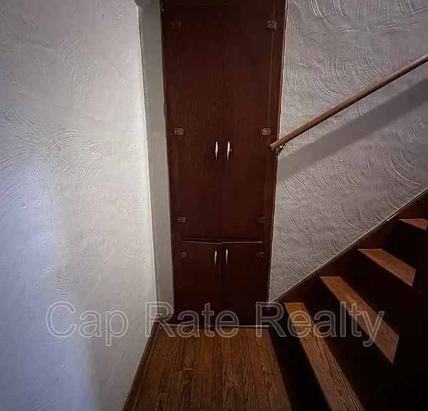 322 S Powell Ave — Photo 14
