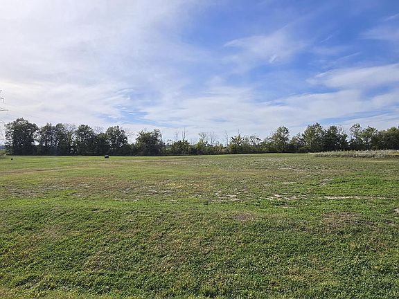 5th image of Lt3 BASELER COURT