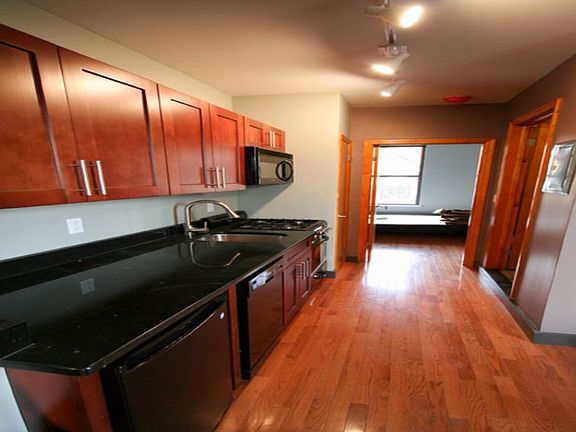2nd image of 431 E 9th St #9TEEN