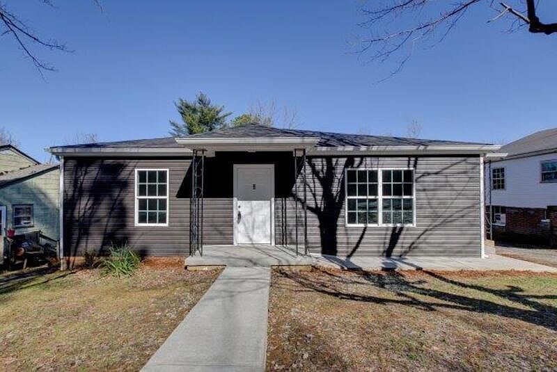 1st image of 8 Edgehill Dr