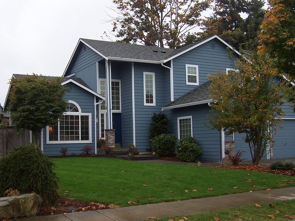 1st image of 812 123rd Ave NE