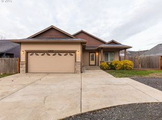33947 SE Erika Ct, Scappoose, OR 97056
