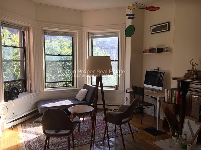 291 Newbury St #3F — Photo 2