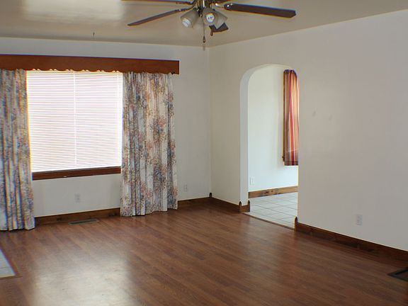 4th image of 47 Garfield Ave
