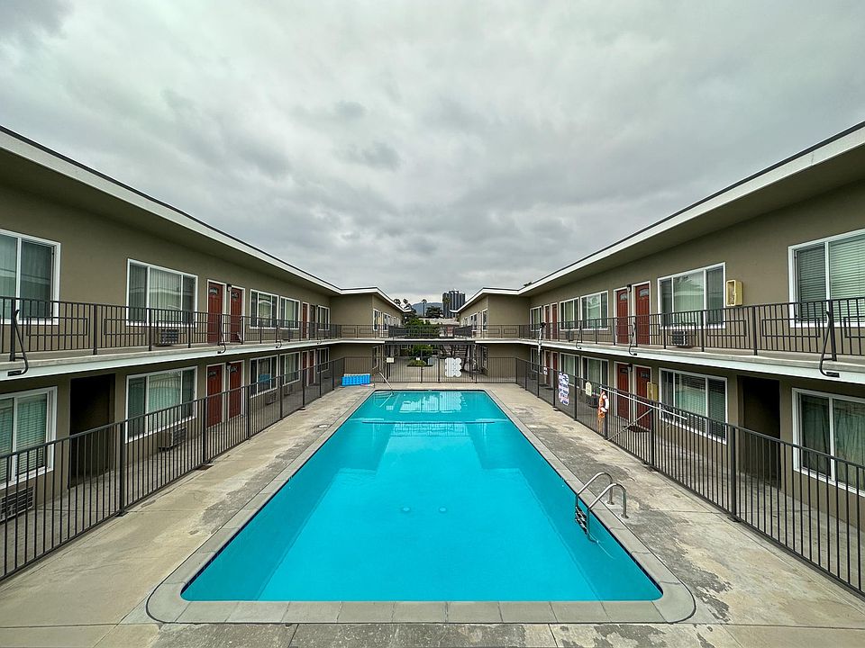 1st image of 6450 Lexington Ave #24