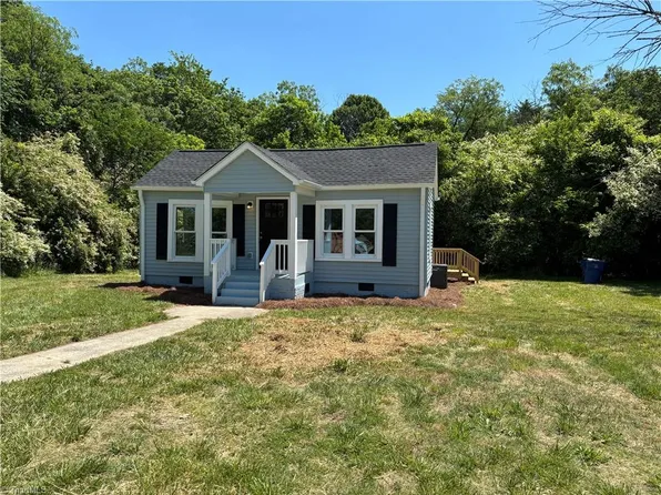 2702 Green Level Loop Rd, Burlington, NC 27217