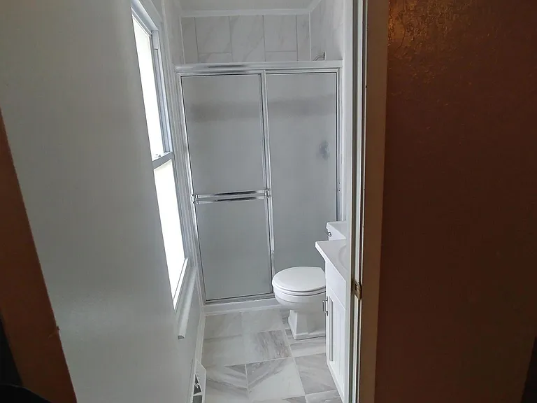 608 NE 98th Ter — Photo 3