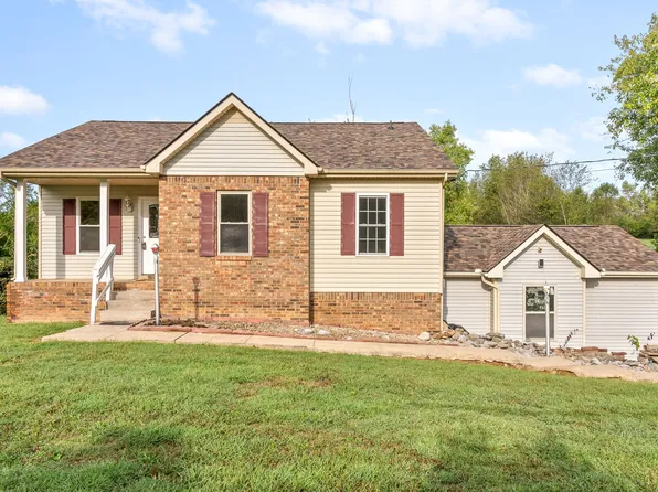 4846 Woodrow Rd, Woodlawn, TN 37191