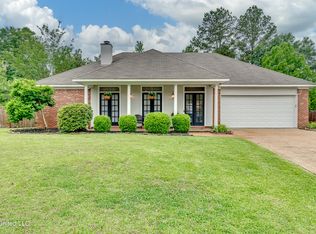 103 Middle Field Dr, Canton, MS 39046