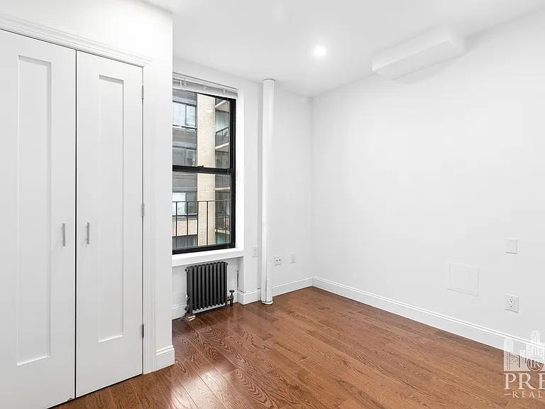 176 E 85th St #3B — Photo 5