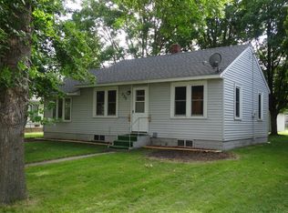 230 Cherry Ave N, Annandale, MN 55302